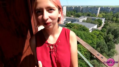 Zokonda za Mwana Wasukulu Zimayamwa Mlendo Kunja - Cum Pankhope Yake